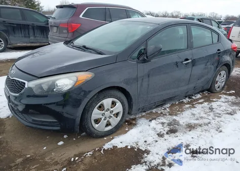 2015 Kia Forte Lx z USA, uszkodzony, nr VIN KNAFK4A60F5436497